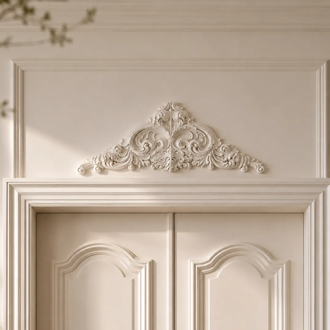 Format de Fronton décoratif baroque 600 x 330 mm – Ornement de dessus de porte à volutes